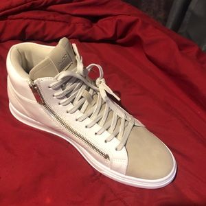 Brand new shoe never been worn